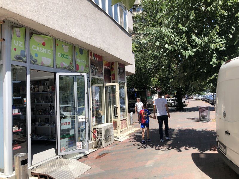 Mihai Bravu, Piata Muncii,