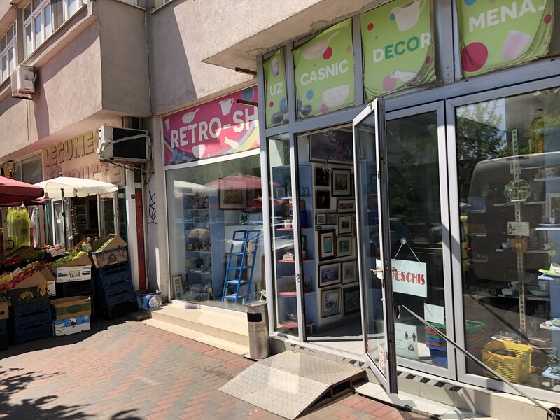 Mihai Bravu, Piata Muncii,