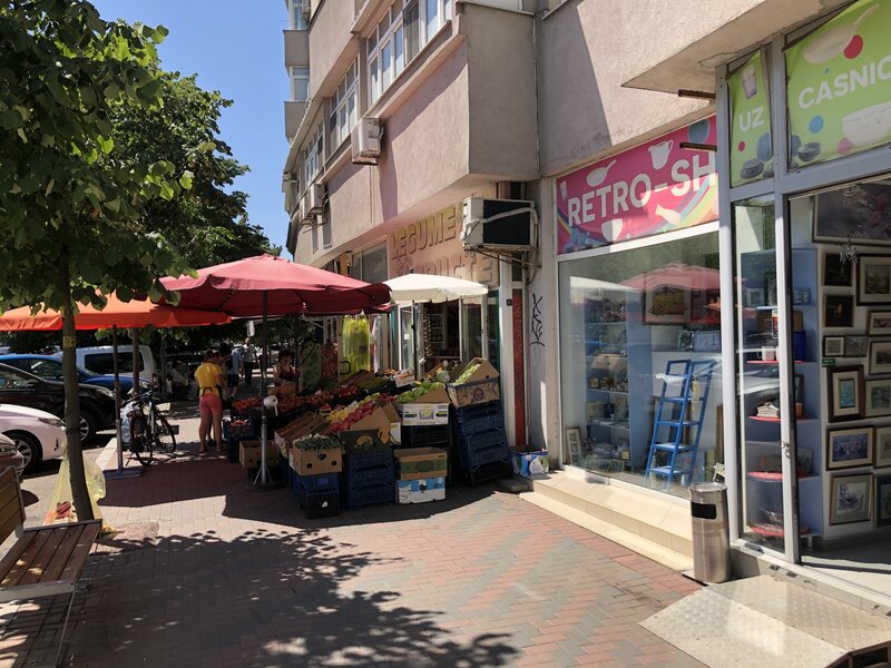 Mihai Bravu, Piata Muncii,