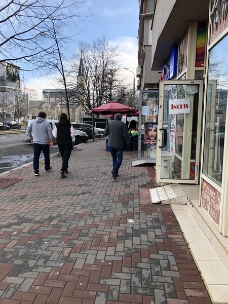 Mihai Bravu, Piata Muncii,